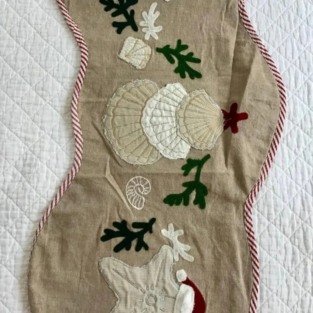TOMMY BAHAMA Table Runner 14
